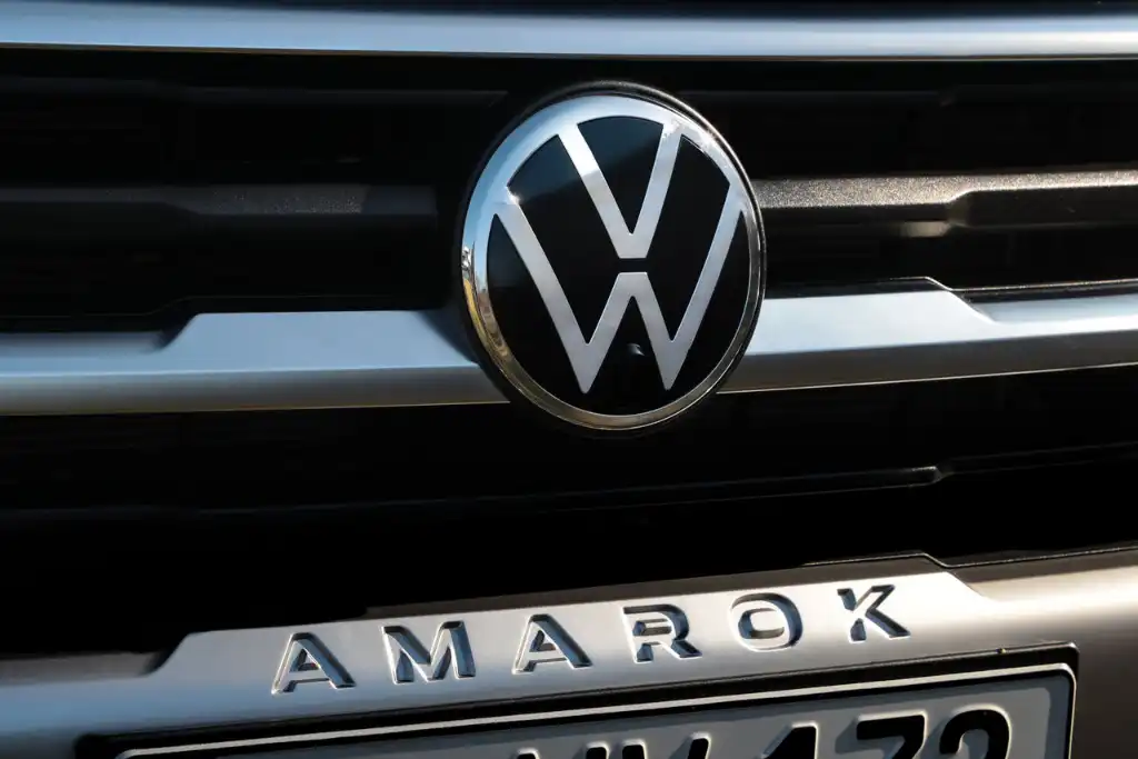 VW Amarok badge