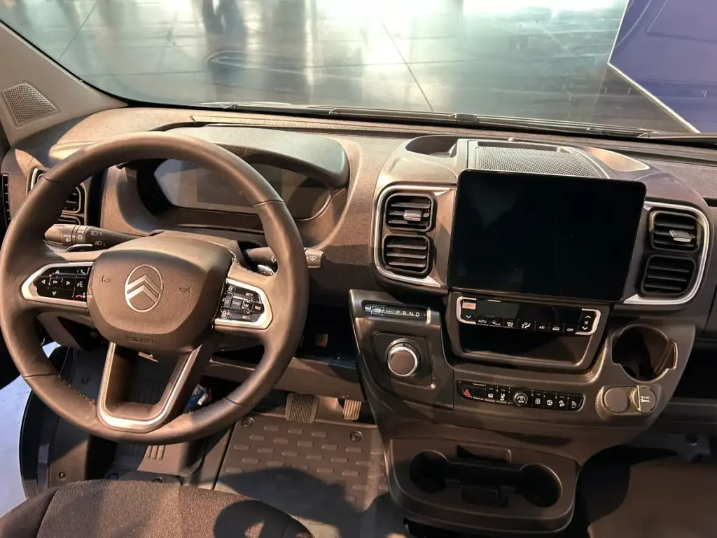 hydrogen van interior from Stellantis is the same as the large electric vans
