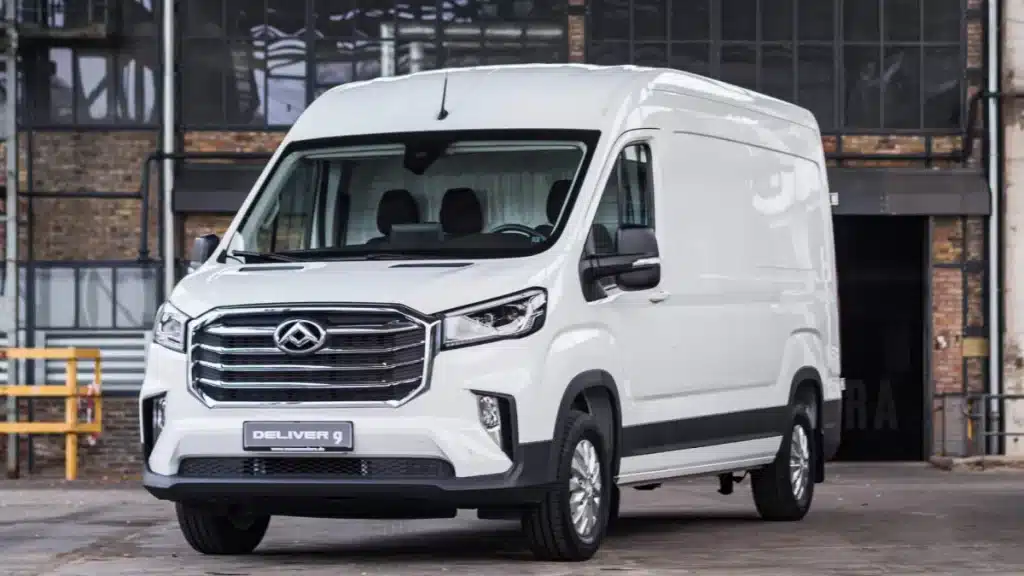 Maxus deliver 9 dimensions white van