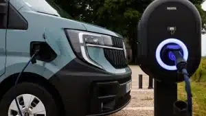 What is the Renault Master E-Tech battery range?