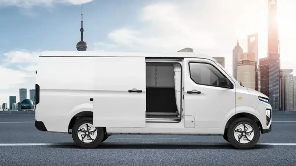 Farizon V6E side profile