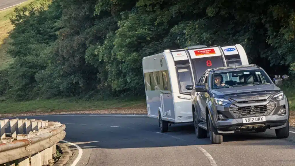 Isuzu D-Max towing