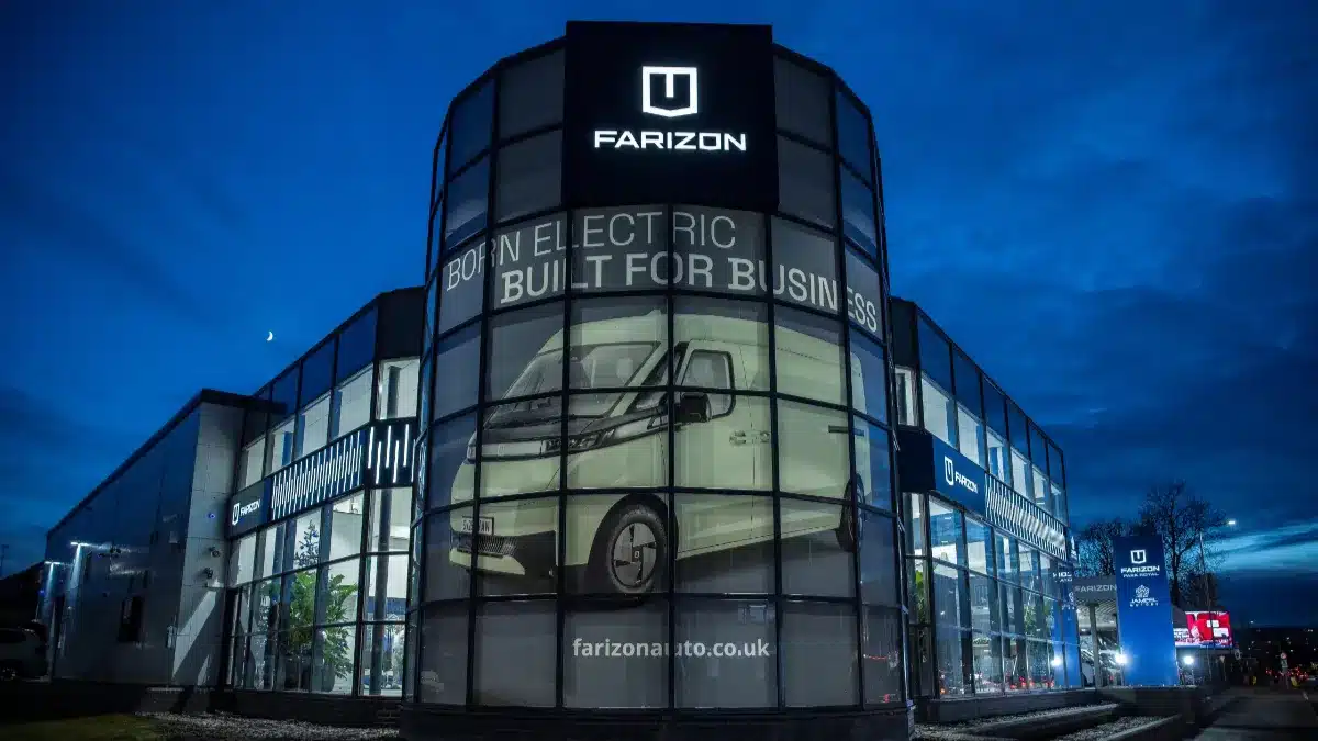 Farizon Auto park royal showroom