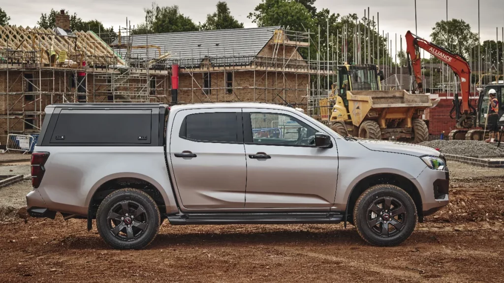 Isuzu D-Max Commercial side profile