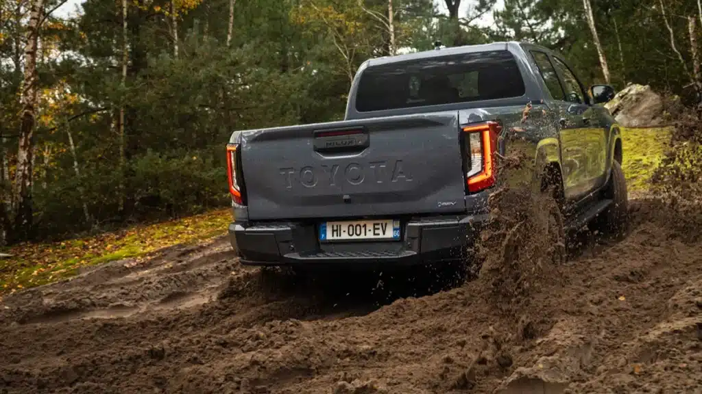 Off-road Hilux BEV