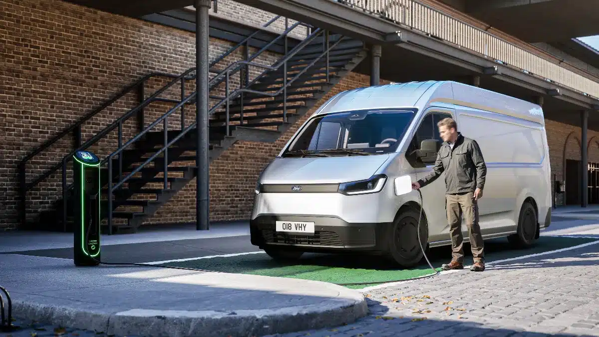 Ford Transit city electric van charging