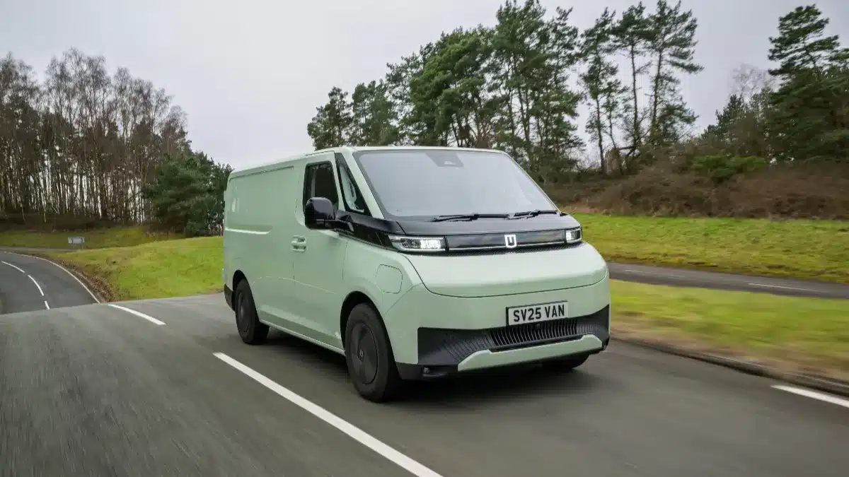 Farizon SV on the road