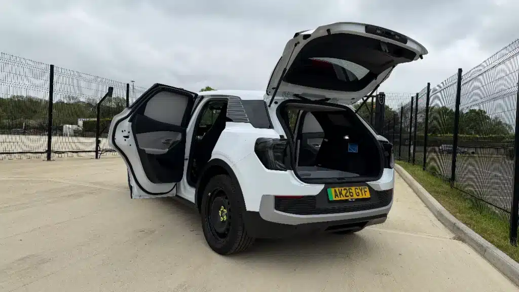 Ford explorer van rear loadspace