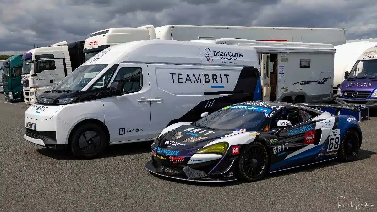 Team BRIT Farizon SV