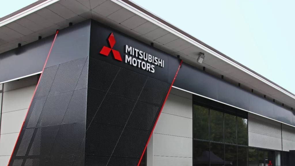 Mitsubishi Motors brand logo dealership