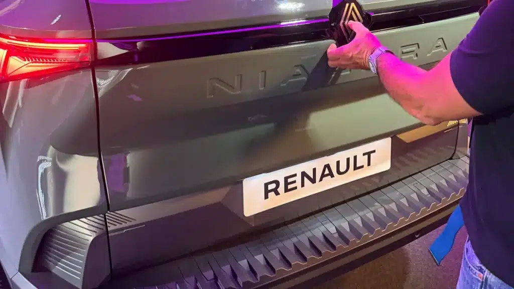 Renault Niagara tailgate