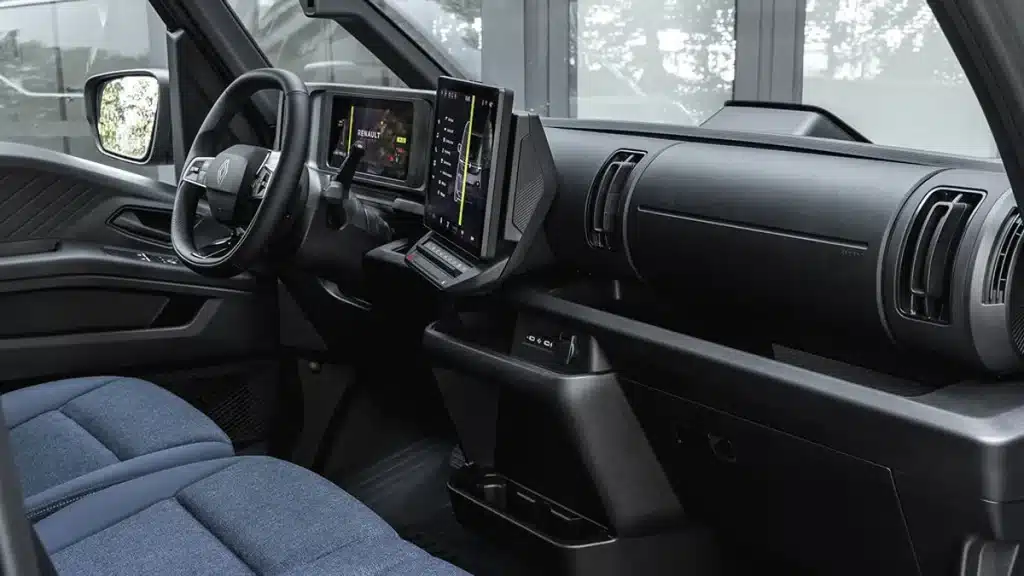 Renault Trafic E-Tech interior